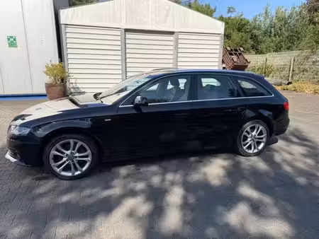 Audi A4 2.0 TFSI 211 quattro