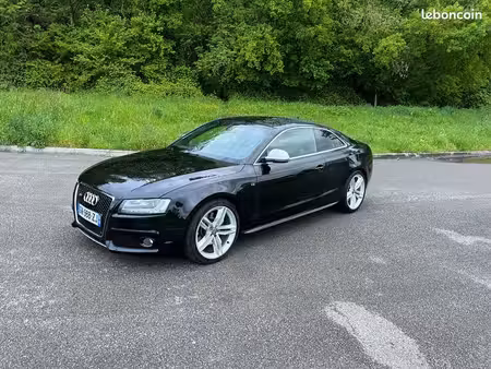 Audi A5 S5 V8 4.2 FSI 354 quattro