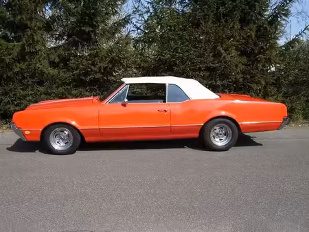 Oldsmobile Cutlass