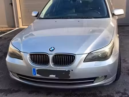 BMW Série 5 530d 3.0 235