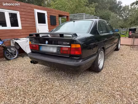 BMW Série 5 525TDS 2.5 150