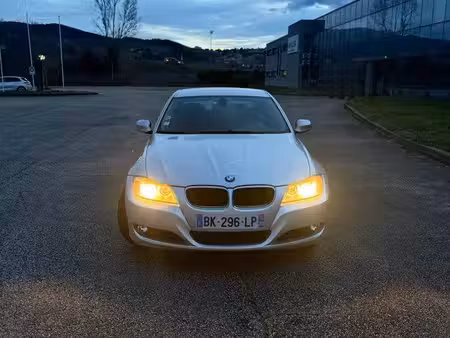BMW Série 3 318i 2.0 143