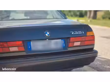 BMW Série 7 735i