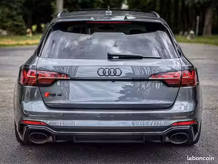 Audi A4 RS4 V6 2.9 TFSI 450 quattro