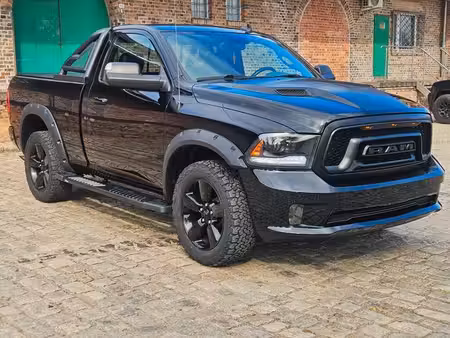 Dodge RAM 1500 V8 5.7