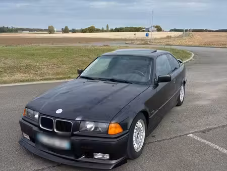 BMW Série 3 318IS 1.8 140