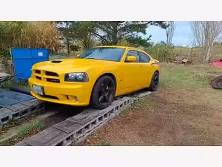 Dodge Charger V8 6.1