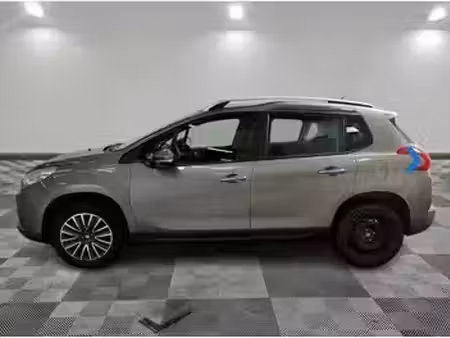 Peugeot 2008 1.2 PureTech 110 Allure