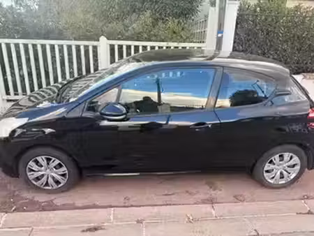 Peugeot 208 1.2 VTi 82 Active