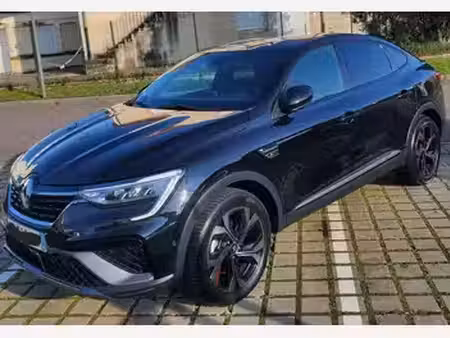 Renault Arkana E-Tech 1.6 145 RS Line