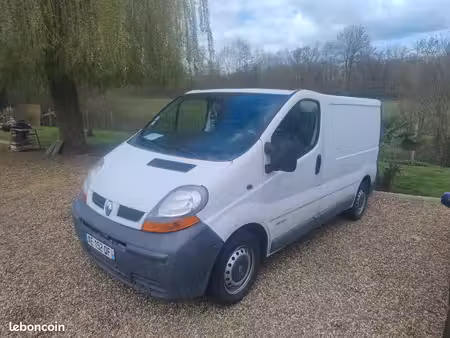 Renault Trafic 1.9 dCi 100