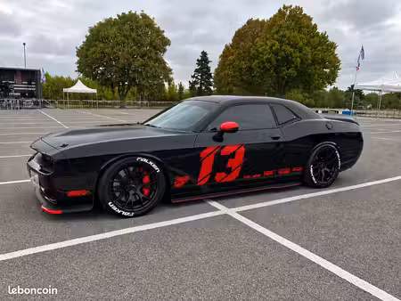 Dodge Challenger SRT