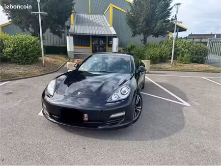 Porsche Panamera V6 3.0 250