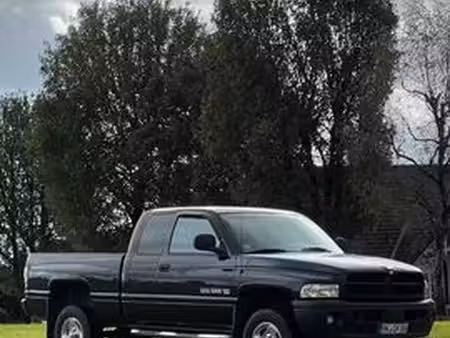 Dodge RAM 1500 V8 5.9
