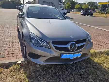 Mercedes-Benz Classe E E 300 252