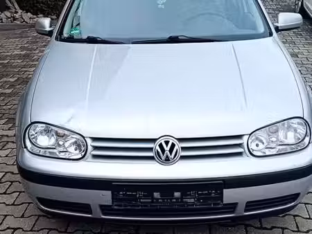 Volkswagen Golf 1.6 105