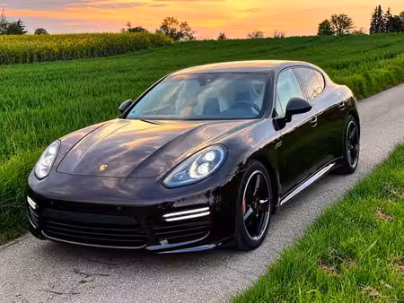 Porsche Panamera GTS V8 4.8 440 4x4