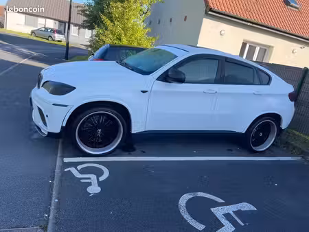 BMW X6 50i V8 4.4 407