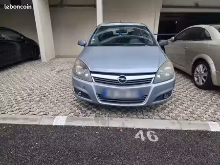 Opel Astra 1.4 100
