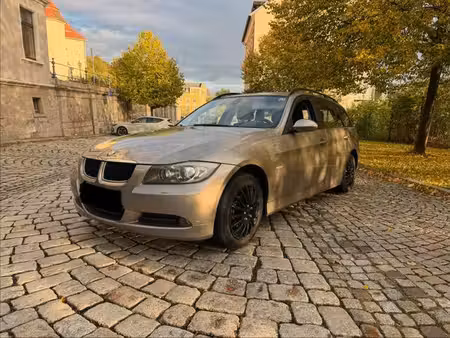 BMW Série 3 318i 2.0 143