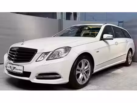 Mercedes-Benz Classe E E 300 252