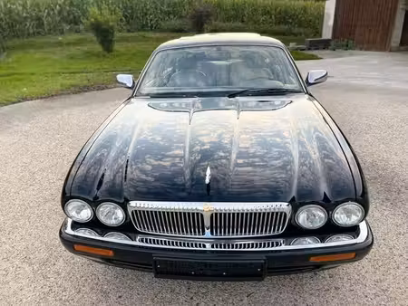 Daimler SIX V8 4.0 249