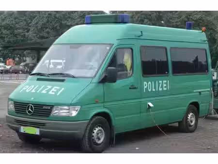 Mercedes-Benz Sprinter 312 2.9 122
