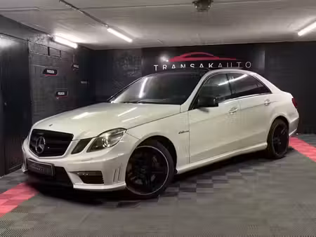 Mercedes-Benz Classe E E 63 AMG V8 5.5 525