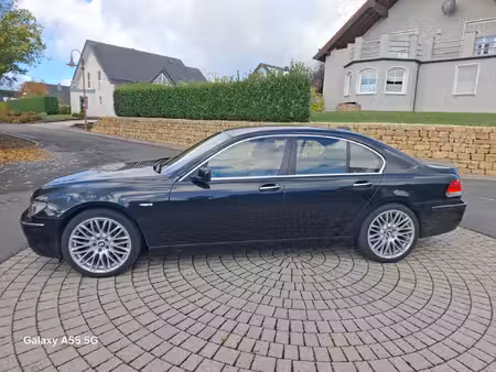 BMW Série 7 745d 4.4 329