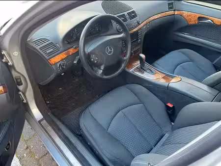 Mercedes-Benz Classe E E 240 V6 2.6 177