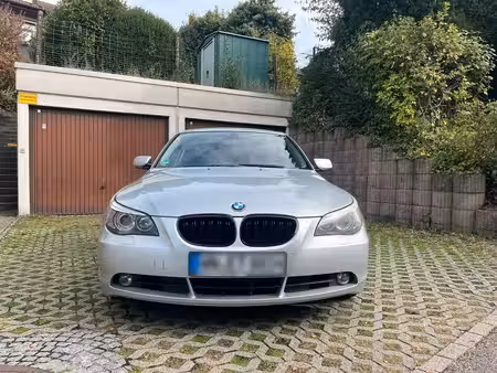 BMW Série 5 545i V8 4.4 333
