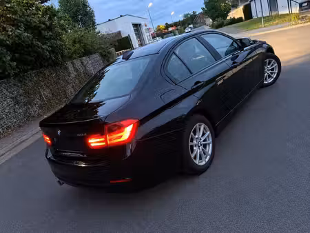 BMW Série 3 318d 2.0 143