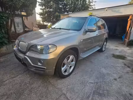 BMW X5 48i 4.8 355