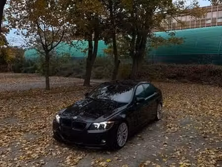 BMW Série 3 318i 2.0 143