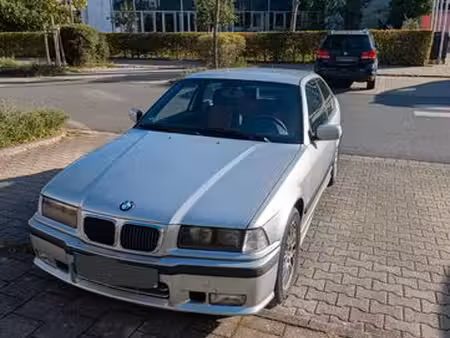 BMW Série 3 323i 2.5 170