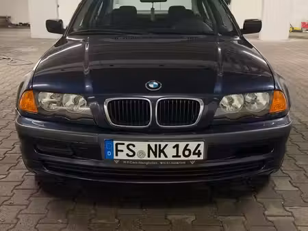 BMW Série 3 318i 1.9 118