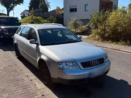 Audi A6 V6 2.4 165