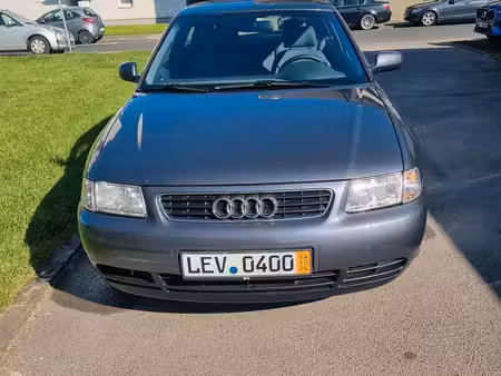 Audi A3 1.6 102 Ambiente