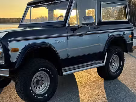 Ford Bronco 