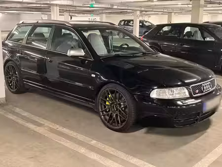 Audi A4 S4 V6 2.7 T 265 quattro