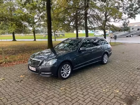 Mercedes-Benz Classe E E 220 2.1 150