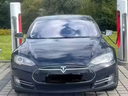 Tesla Model S 85 367