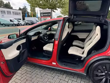Tesla Model X Plaid 4x4