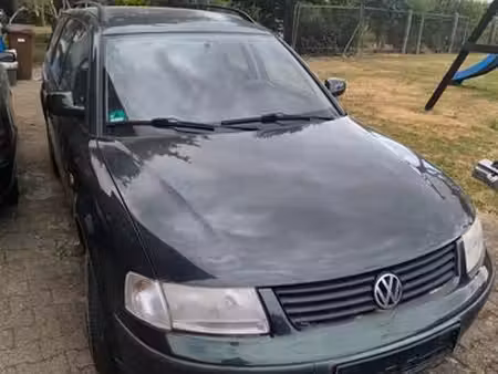 Volkswagen Passat 1.6 100