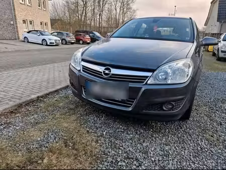 Opel Astra 1.4 90