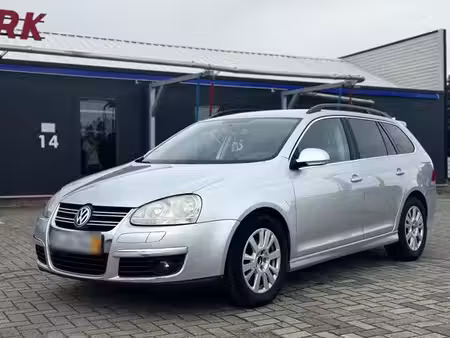 Volkswagen Golf 2.0 TDI 140