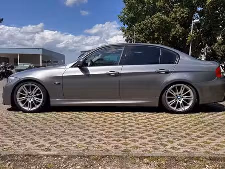 BMW Série 3 325i 218 xDrive