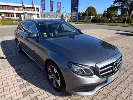 Mercedes-Benz Classe E E 200 2.0 Avantgarde 4Matic