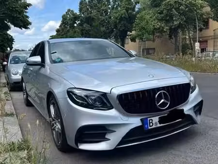 Mercedes-Benz Classe E E 220 AMG Line 4Matic
