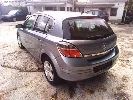 Opel Astra 1.6
